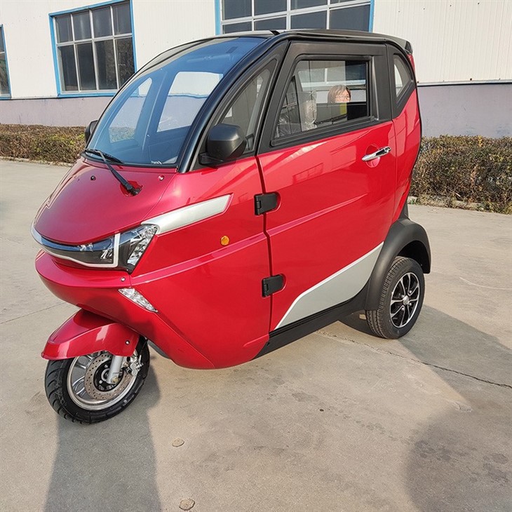 Hot Selling 3-Wheeler Tricycle Electric Motorcycle With Closed Cabin